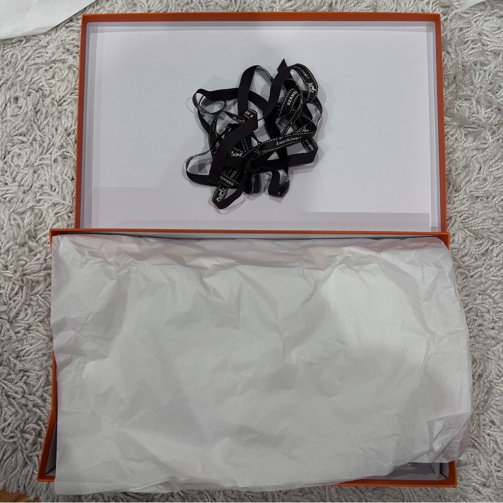 Large hermes box w ribbon - Picture 2 of 7